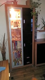 Sestava skříní nábytku do obýváku - 7