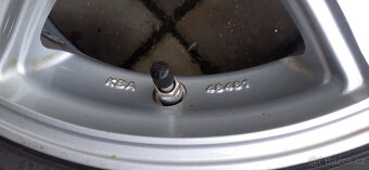 Renault - zimní hliníková kola 15" s TPMS - zánovní pneu - 7