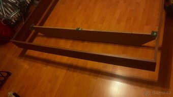 Dvoulůžková postel bez roštu a bez matraci - 7