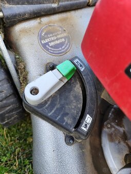 Sekačka honda HRG 466 s pojezdem - 7