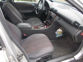 Mercedes Benz C, W203 270 cdi, model T - 7