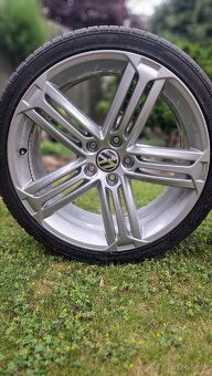 R-line alu VW Talladega r19 + letní pneu - 7