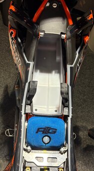 KTM 690 SMC-R - 7
