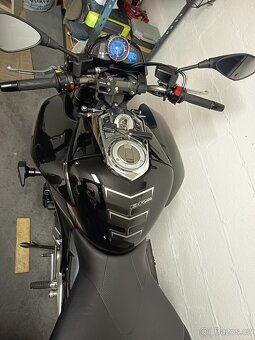 Prodám Suzuki B-king obsah 1340ccm Top stav - 7