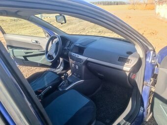 Opel Astra H - 7