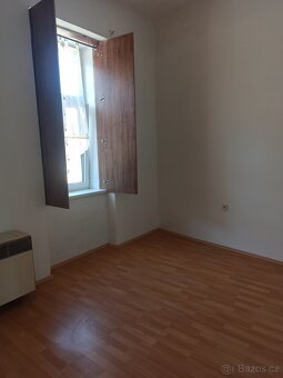 Pronájem bytu 2+1 Holešov - 7