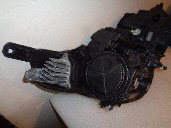 Opel Crossland levý světlo LED YQ00709680 - 7