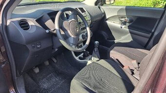 Toyota Urban Cruiser - 7