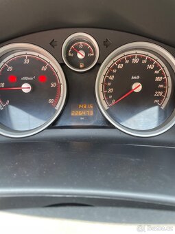 Opel Astra H GTC - 7