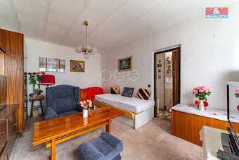 Prodej bytu 1+1, 38 m², Chodov, ul. Revoluční - 7