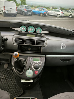 Peugeot 807 2,2 HDi - 7