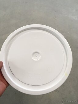 Kbelíky s víkem 20-22L HDPE - 7