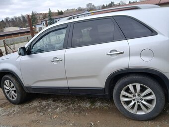 Kia Sorento - 7