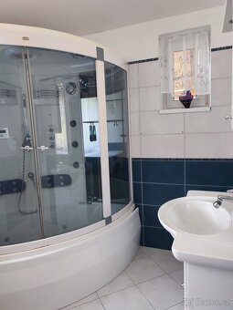 rodinný dům s pozemky,chatkou - 7