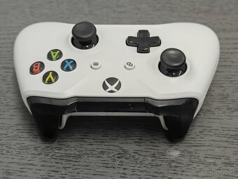Xbox One S 1TB - 7