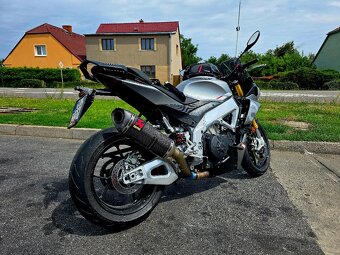 Aprilia Tuono V4 1100RR - ČR, stav nové motorky, Akrapovič - 7