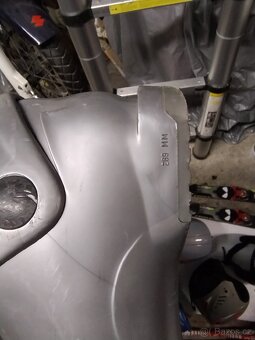 Lyže dětské,hůlky,lyžáky a helmy - 7