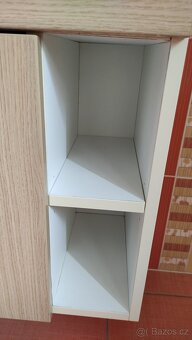 Koupelnová skříňka s umyvadlem - 7