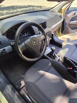 Opel Astra H 1.6i 16V - 7