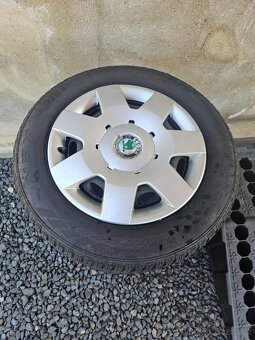 Prodám sadu pneu Fabia 1 - 7