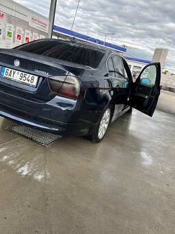 BMW e90 325i 160kw - 7