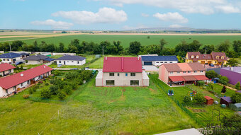 Prodej rodinného domu 4+kk, s garáží, pozemkem 608 m2, Medlo - 7