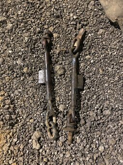 Soubor dílů na traktor Zetor - 7