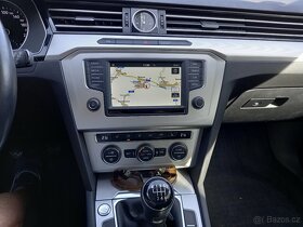VW PASSAT B8 2,0TDI-2015-NAVI-PANORAMA-KAMERA - 7