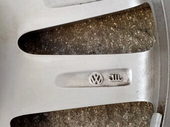 Alu kola originál Volkswagen, 7,5J x 17, 5x112, ET 47 - 7