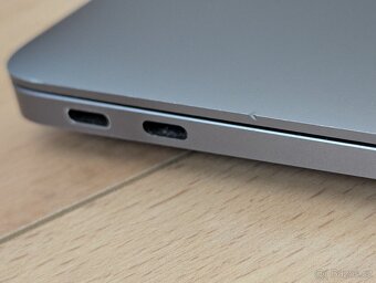 MacBook Air M1 13" / 16GB RAM / 256GB SSD - 7