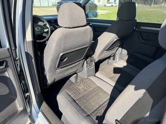 VW Touran 2,0TDi 103kW - 7