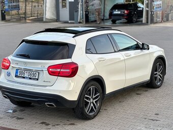 Mercedes Benz GLA220 4MATIC - 7