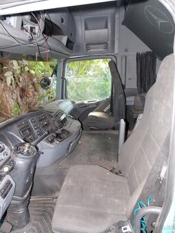 Mercedes Benz Actros - 7