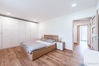 Prodej rodinného domu 4+kk se zahradou v obci Vrbice - 7