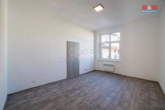 Pronájem bytu 1+1, 42 m², Sokolov, ul. Nádražní - 7