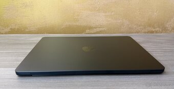 MacBook Air 13" 2024 M3 8GB 256GB komplet, 100% baterie - 7