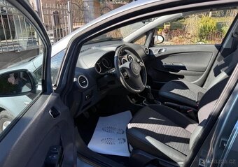 Opel Corsa 1,4i /64kw klima serviska benzín - 7