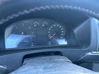 Prodám VW Transportér T5 Long - 7