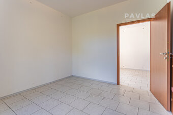 Praktický byt 3+KK 58 m2 v Bělé u Malont – vlastní parkování - 7