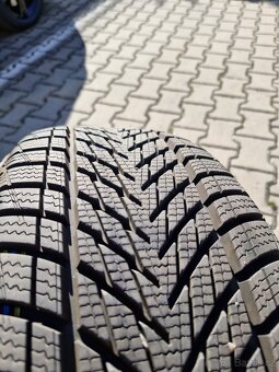 Prodám pneu 205/55/R16 Goodyear zimní - 7