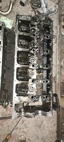 Hlava valcu motoru Vw Touare V10 AYH - 7