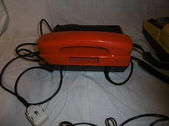 tlačítkový telefon retro více kusů - 7
