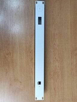 Ubiquiti CloudKey 2 - 7