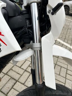 Yamaha XT 125 X 2007 - 7