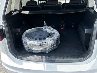 VW Touran 2.0TDi 110kw, r.2017, automat, rozvody, klima - 7