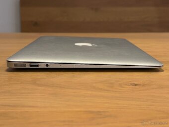 Apple MacBook Air 13" (Early 2014) - 7