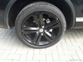 VW  TOUAREG - NOVÁ STK - 7