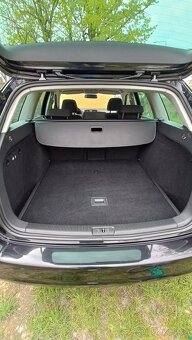 VW GOLF 6 1,6 TDI COMBI - 7