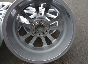 Disky originál Mercedes 17", rozteč 5x112,ET 38, šíře 6,5J - 7