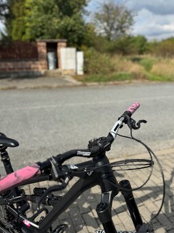 YT Industries Capra core1 - 7